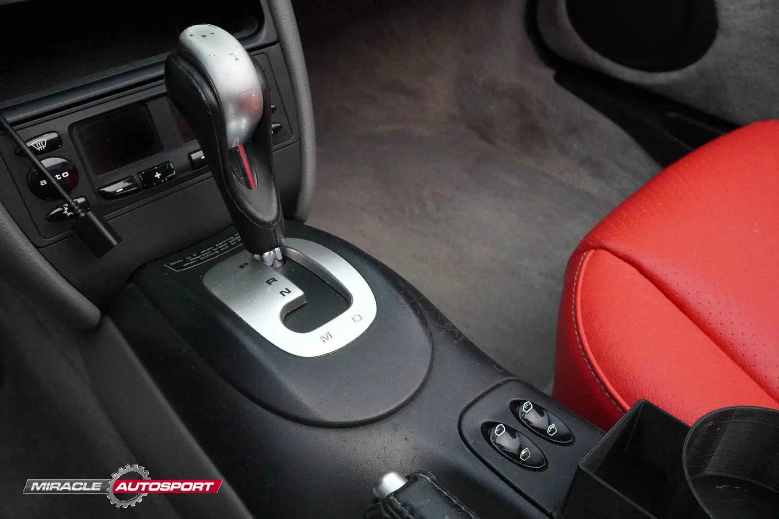 Used 2001 Porsche Boxster RWD image 40