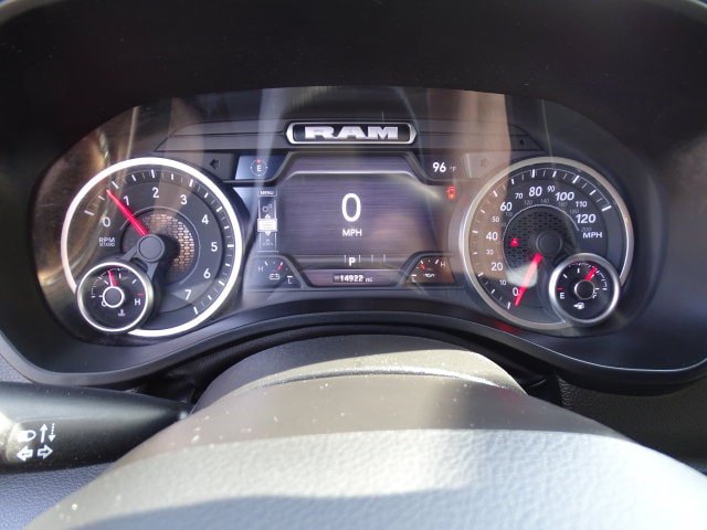 Used 2025 RAM 1500 Warlock AWD/4WD image 14