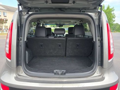 Used 2013 Kia Soul ! FWD image 40