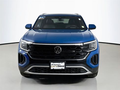 Used 2025 Volkswagen Atlas Cross Sport SEL AWD/4WD image 4