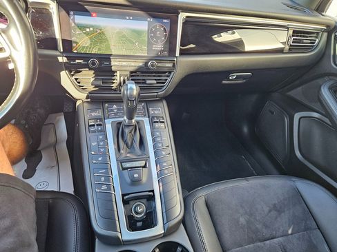 Used 2019 Porsche Macan image 26