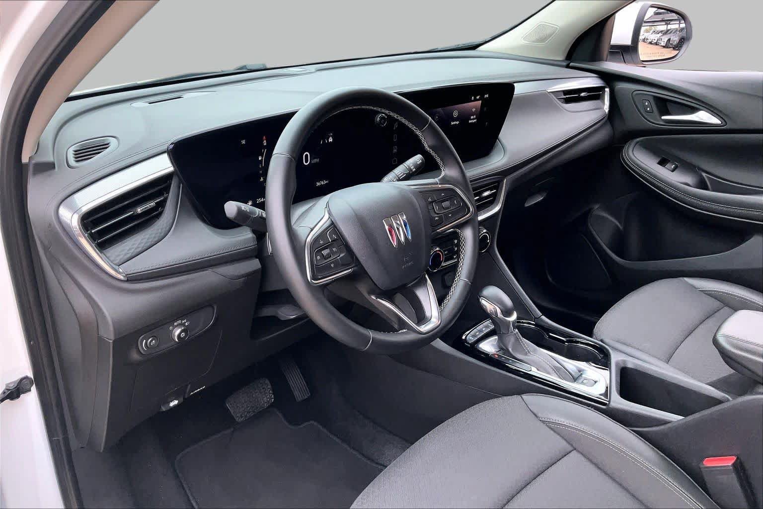Used 2025 Buick Encore GX Preferred AWD/4WD image 16