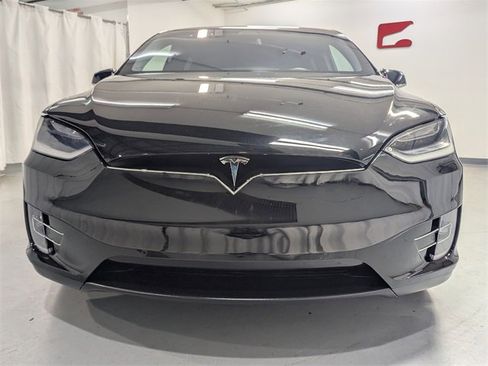 Used 2019 Tesla Model X 100D image 22