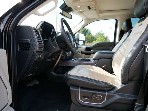 Used 2021 Ford F250 Limited AWD/4WD image 9