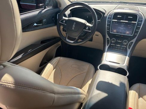 Certified 2020 Lincoln Nautilus Reserve FWD image 11