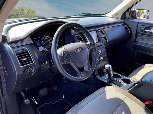 Used 2019 Ford Flex SEL w/ Equipment Group 202A FWD image 16