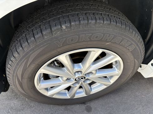 Used 2024 MAZDA CX-5 AWD 2.5 S w/ Select Package image 11