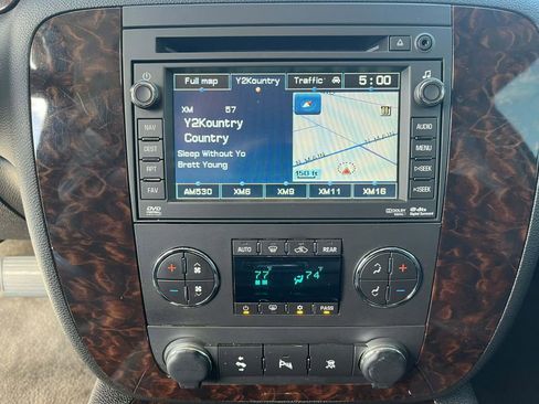 Used 2011 GMC Yukon Denali AWD/4WD image 22