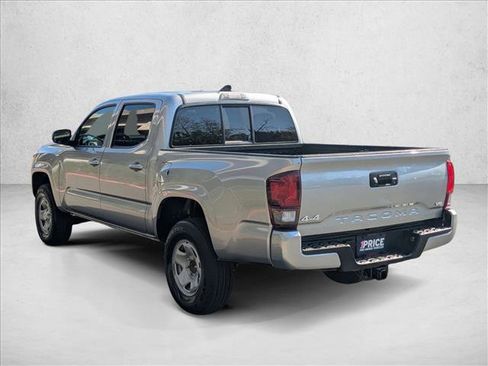 Used 2022 Toyota Tacoma SR image 8