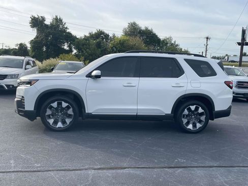 Used 2026 Honda Pilot Touring image 4