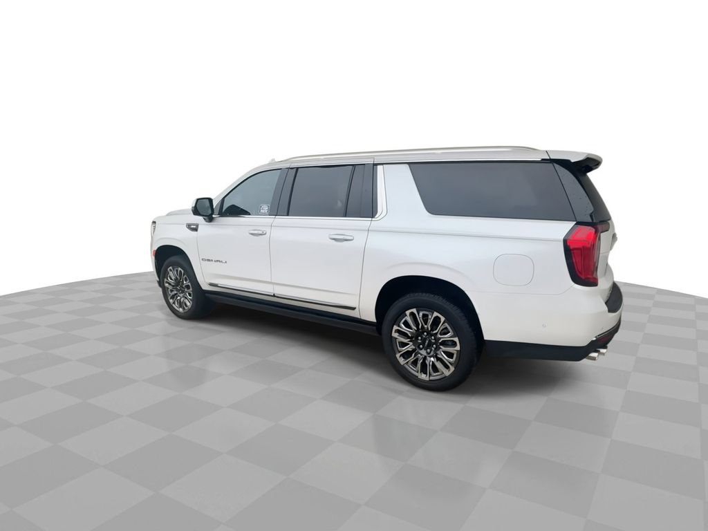 Certified 2023 GMC Yukon XL Denali Ultimate AWD/4WD image 6