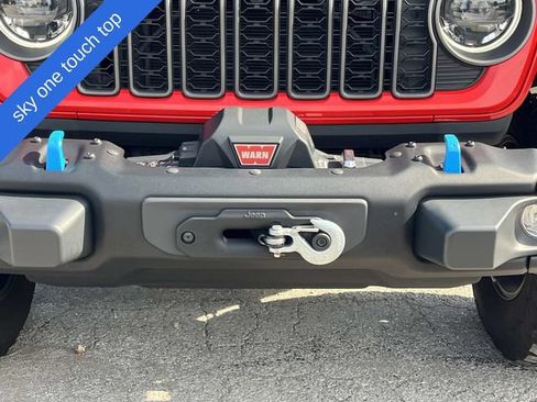 Used 2024 Jeep Wrangler Unlimited Rubicon 4xe w/ Capability Package AWD/4WD image 9