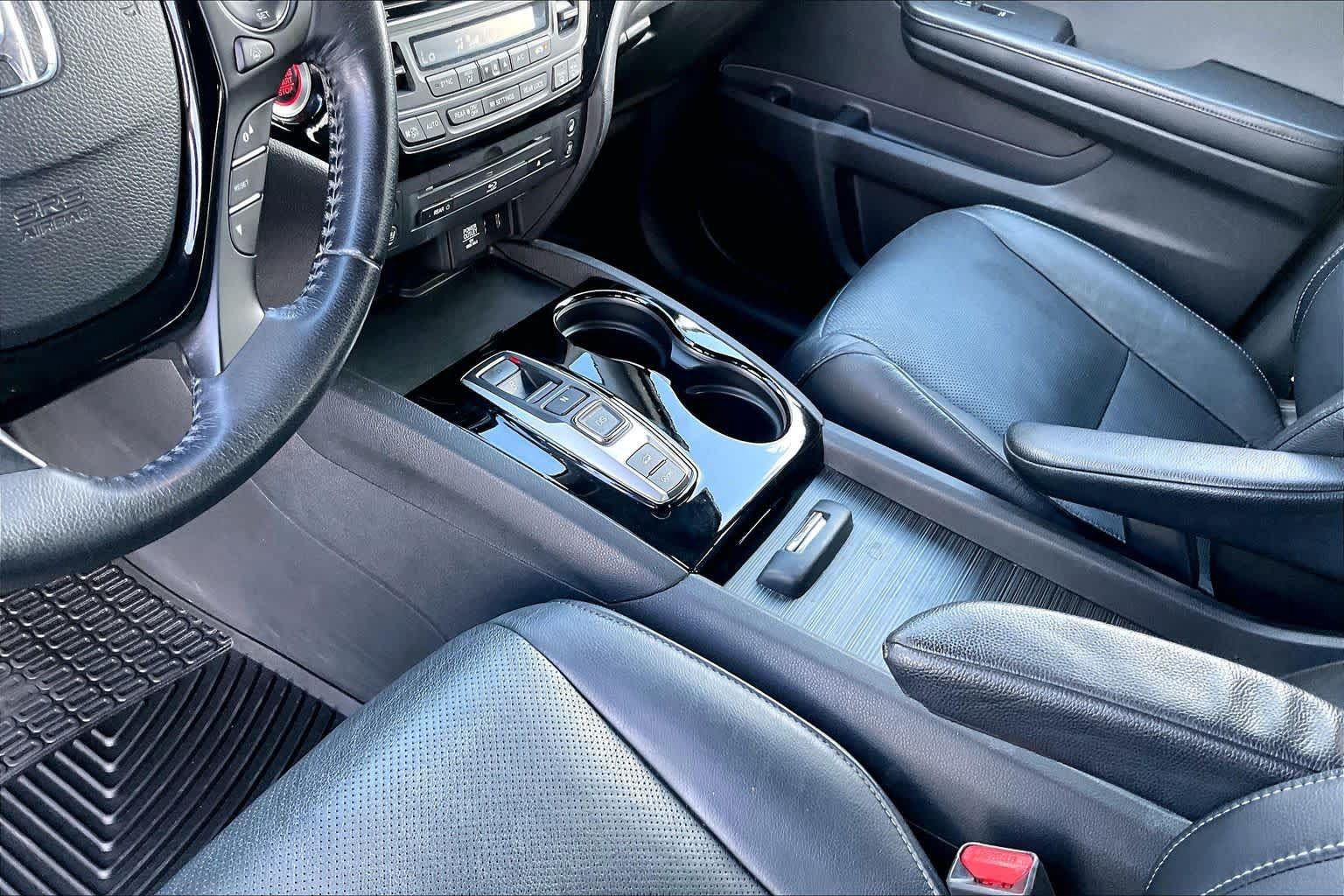 Used 2016 Honda Pilot Elite image 17