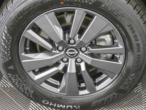 Used 2022 Nissan Pathfinder SV image 12