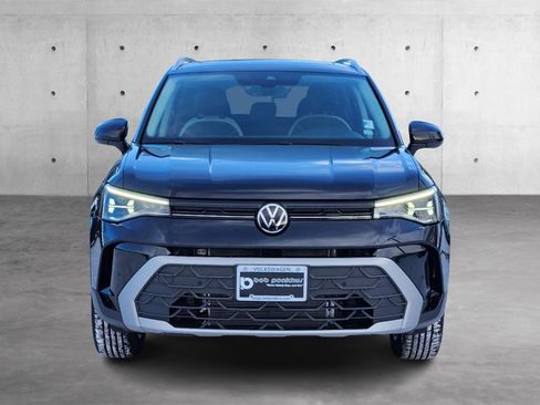 New 2025 Volkswagen Taos SE image 22