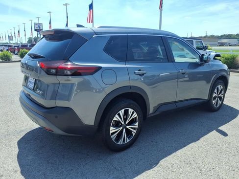 Used 2023 Nissan Rogue SV w/ SV Premium B Package AWD/4WD image 2