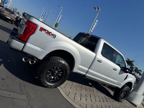 Used 2017 Ford F250 Platinum w/ Platinum Ultimate Package image 2