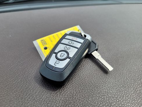 Used 2020 Ford F250 King Ranch w/ King Ranch Ultimate Package AWD/4WD image 11