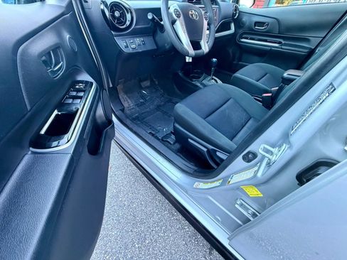 Used 2017 Toyota Prius C Two FWD image 10