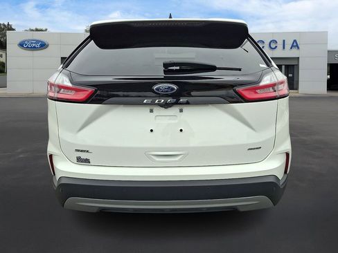 Certified 2022 Ford Edge SEL w/ Convenience Package image 5