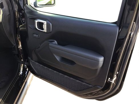 New 2025 Jeep Wrangler Willys image 21