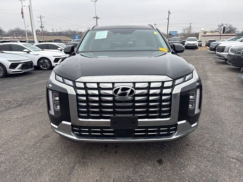 Used 2023 Hyundai Palisade Calligraphy w/ Cargo Package image 2