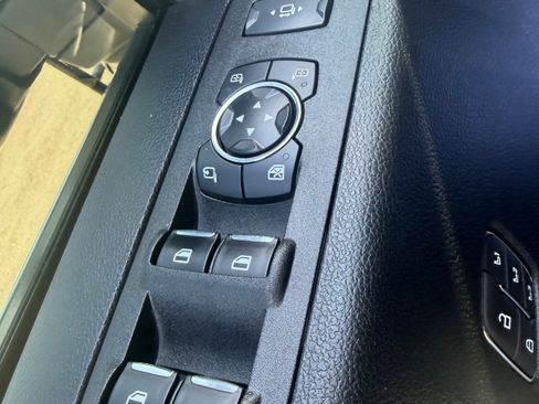 Used 2021 Ford F250 Platinum w/ FX4 Off-Road Package image 15