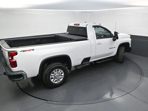 Used 2024 Chevrolet Silverado 3500 LT w/ Convenience Package image 32