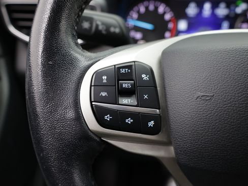 Used 2021 Ford Explorer Limited RWD image 27