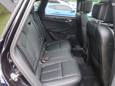 Used 2025 Porsche Macan S AWD/4WD image 23