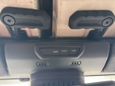 Used 2019 Jeep Wrangler Unlimited Rubicon AWD/4WD image 27
