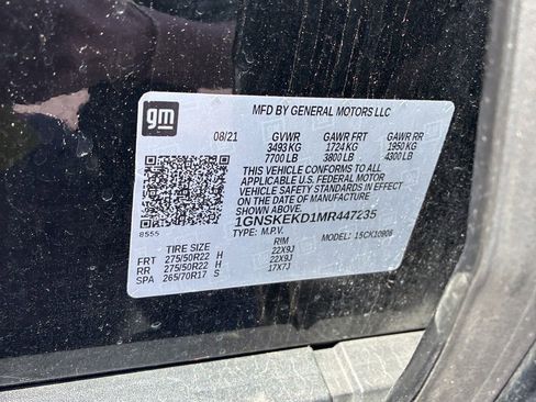 Used 2021 Chevrolet Suburban RST AWD/4WD image 23