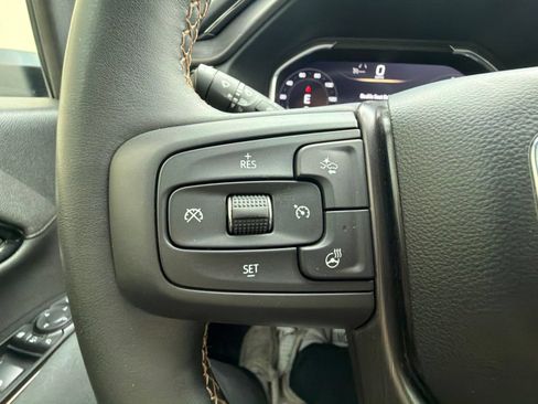 Used 2024 GMC Sierra 2500 AT4 w/ Technology Package AWD/4WD image 16