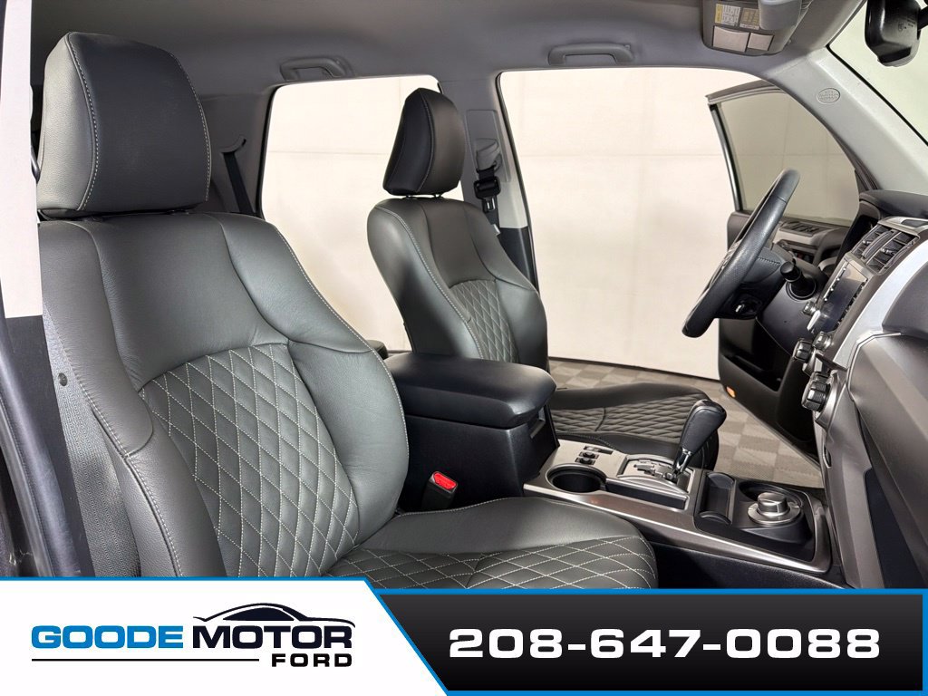 Used 2023 Toyota 4Runner SR5 AWD/4WD image 23