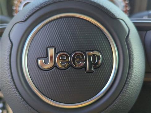 New 2026 Jeep Gladiator Sport AWD/4WD image 17