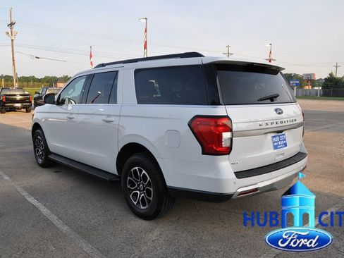 Used 2024 Ford Expedition Max XLT AWD/4WD image 3