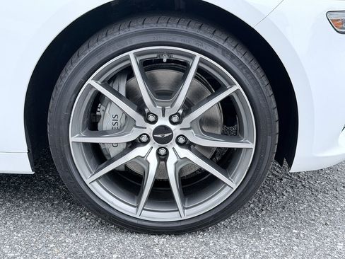 Used 2025 Genesis G70 2.5T AWD/4WD image 36