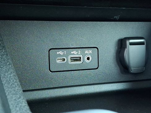 Certified 2021 Nissan Sentra SR w/ SR Premium Package image 25