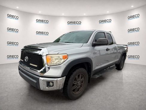 Used 2015 Toyota Tundra SR5 RWD image 3
