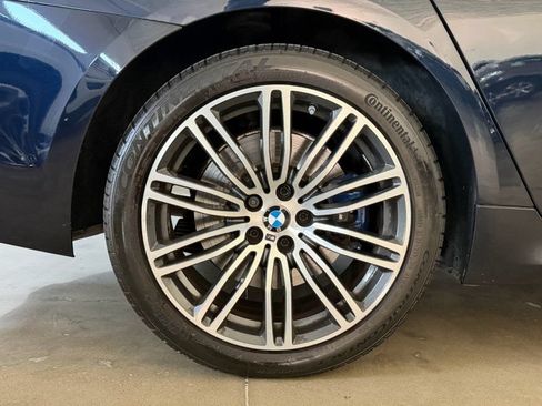Used 2017 BMW 540i RWD image 9