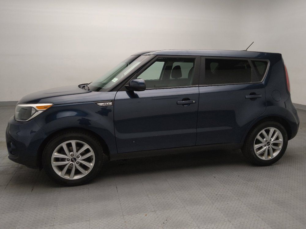 Used 2018 Kia Soul + FWD image 2