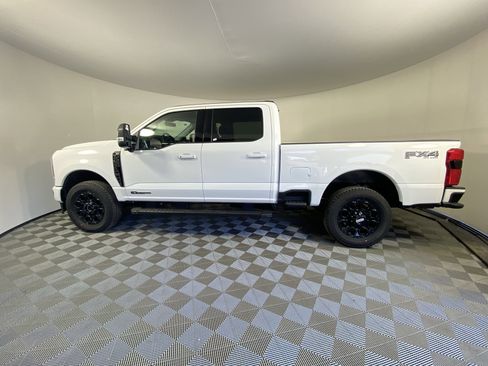 New 2025 Ford F350 XLT w/ Black Appearance Package image 2