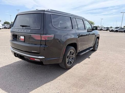 Used 2024 Jeep Wagoneer Series II AWD/4WD image 6