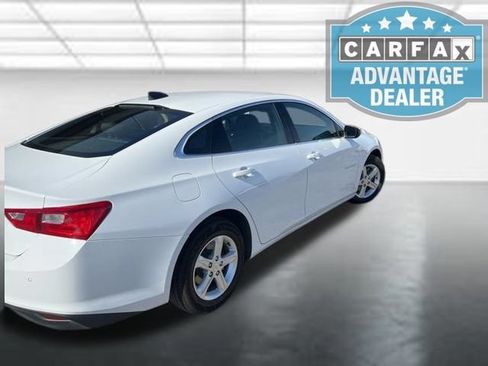 Used 2024 Chevrolet Malibu LS FWD image 2