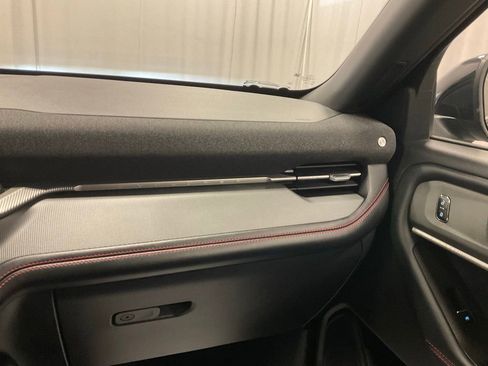 Used 2025 Ford Explorer ST-Line image 28