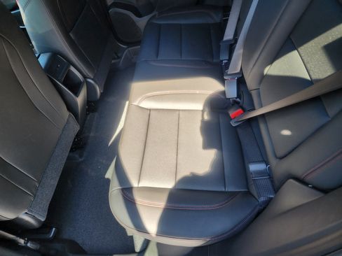New 2026 Chevrolet Trax RS w/ Sunroof Package FWD image 14