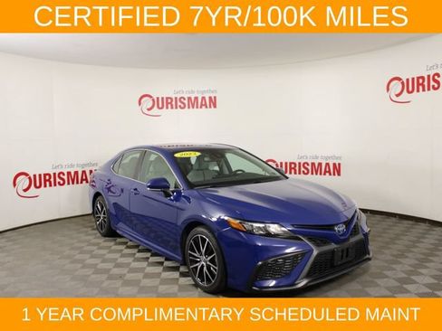 Used 2023 Toyota Camry SE w/ Cold Weather Package FWD image 11