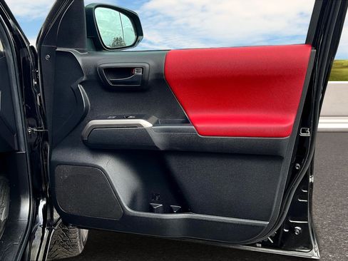 Used 2023 Toyota Tacoma 4x4 Double Cab image 20