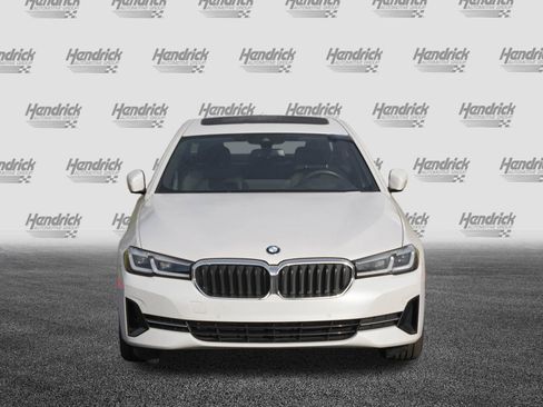 Certified 2023 BMW 530i xDrive w/ Premium Package image 3