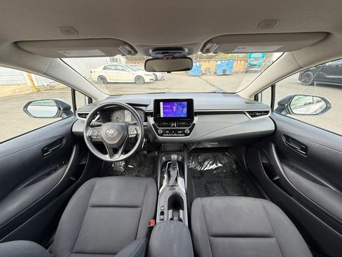 Used 2023 Toyota Corolla LE FWD image 17